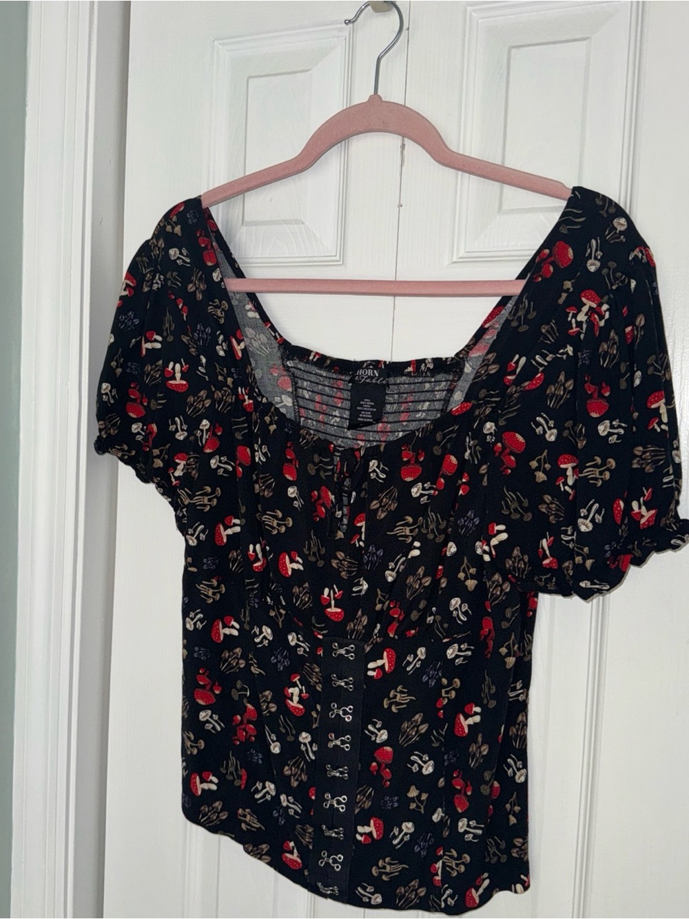 Black Mushroom Print Puff Sleeve Blouse